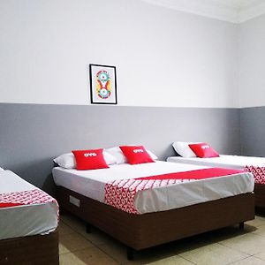 Macedo's Hotel 2